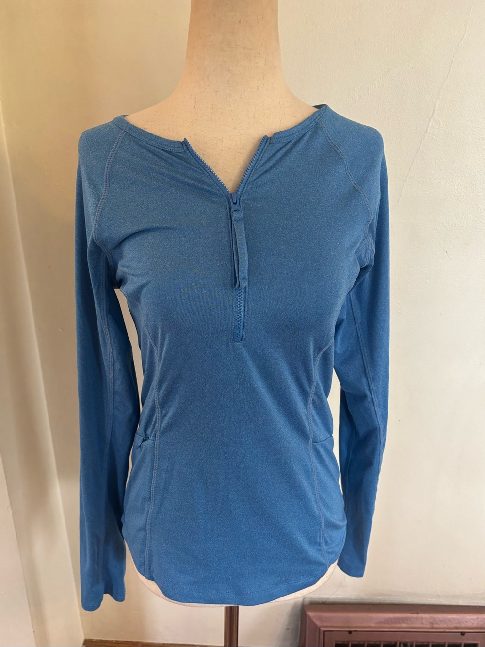 TITLE NINE SUNBUSTER TOP 1/4 ZIP LONG SLEEVE SUN SHIRT RASHGUARD SWIM UPF 50 XS